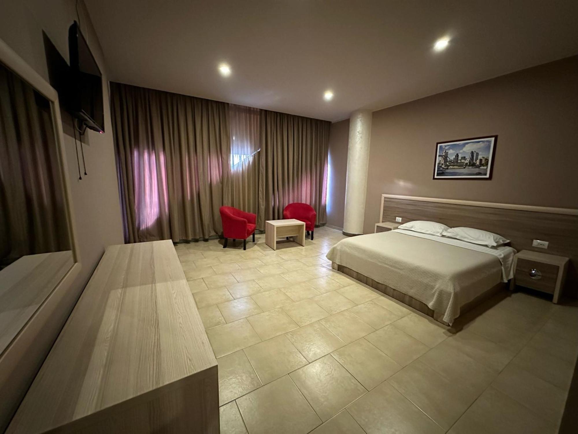 Hotel Terminal Tirana Bregu i Lumit Luaran gambar